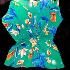 Sienna Sky Tropical Green Top